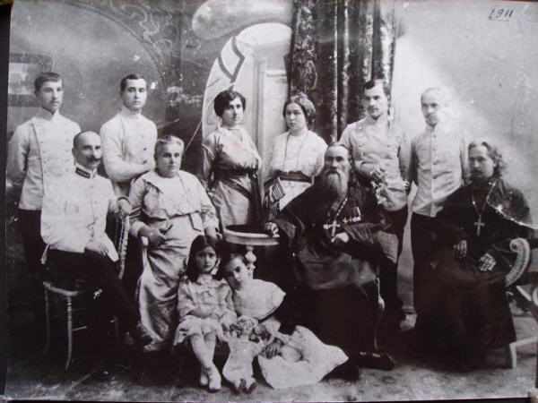 Familia Ghincolov  ( Ghinculov ) - an 1911